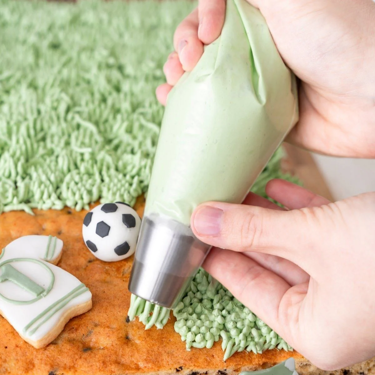 Set de 2 poches à douilles et stylo de décoration Zenker Spécial Football - Image 6