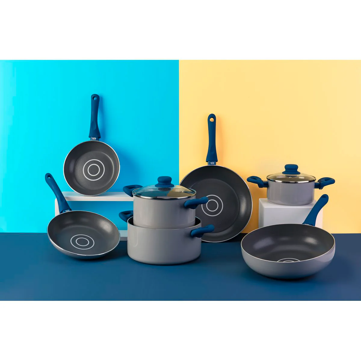 Faitout avec dosage d'huile et couvercle 24 cm Tasty Casserole - Image 12