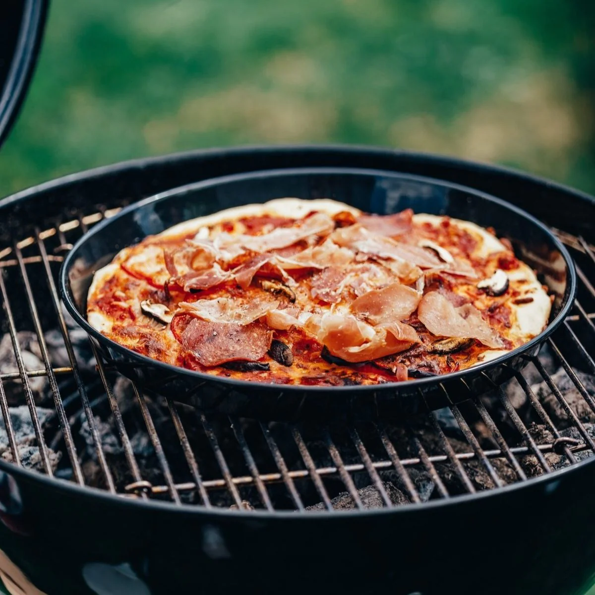 Lot de 2 plaques à pizza perforées rondes, four et barbecue 32 cm FM Professional Barbecue - Image 5