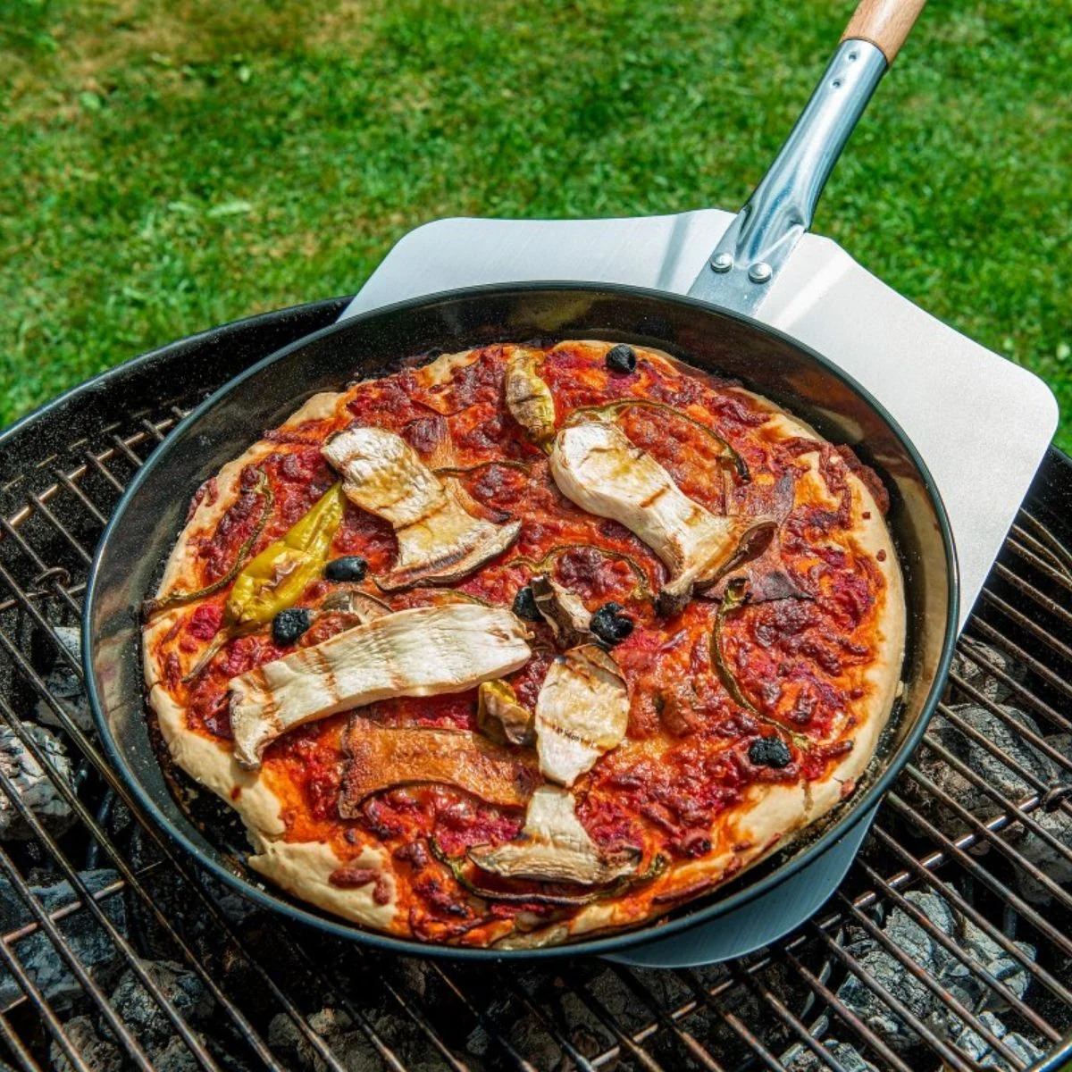 Lot de 2 plaques à pizza perforées rondes, four et barbecue 32 cm FM Professional Barbecue - Image 6
