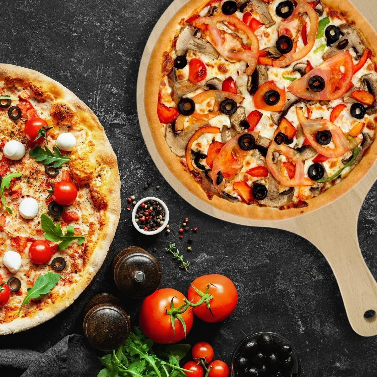 Ensemble pour pizza avec une plaque de cuisson four, 4 planches à pizza rondes et une roulette à pizza Fackelmann - Image 5