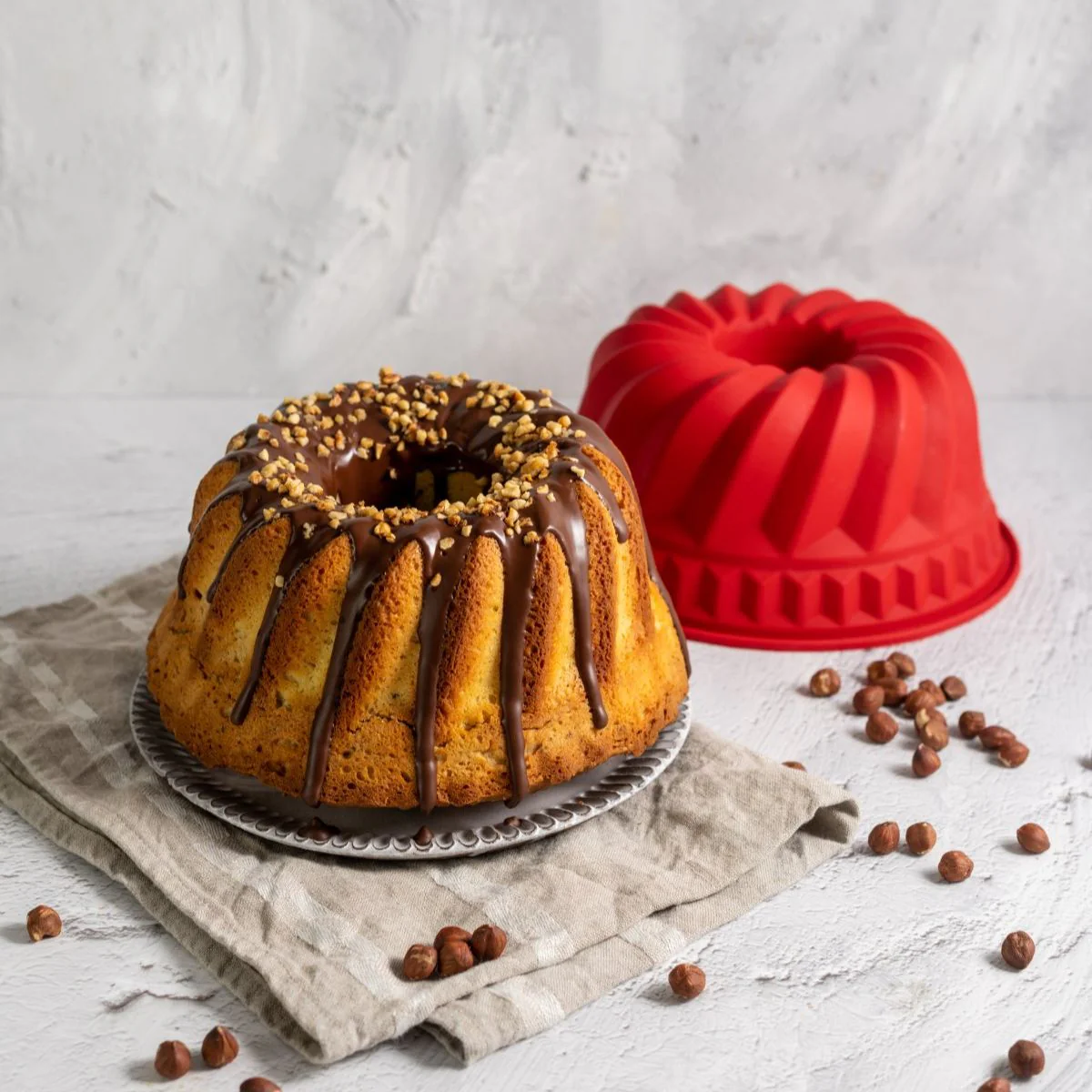 Moule à kougelhopf et moule à cakes en silicone rouge Dr. Oetker Flexxibel Love - Image 5